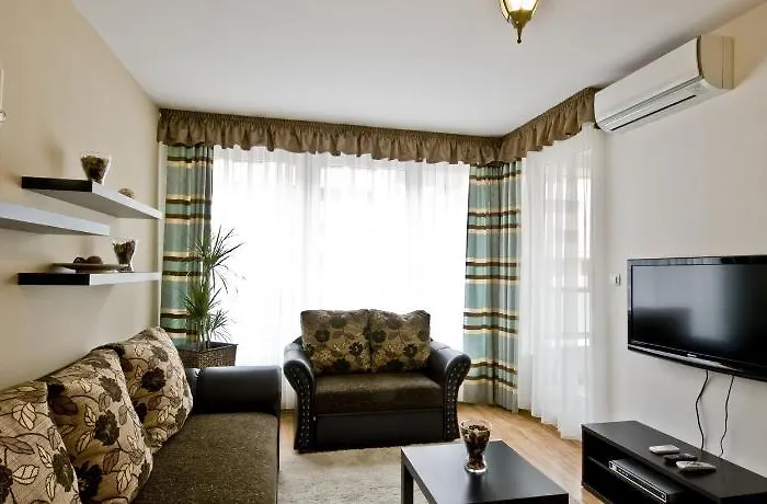 Lejlighedshotel Corvin Lux 4*