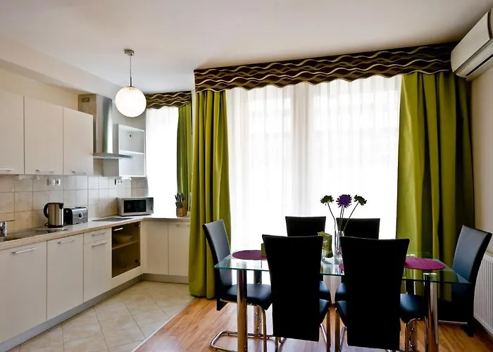 Lejlighedshotel Corvin Lux 4*