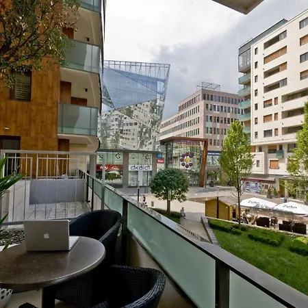 Corvin Lux Aparthotel 4*
