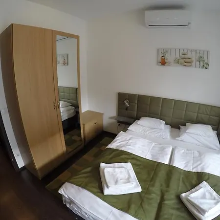 Apartmanhotel Corvin Lux 4*
