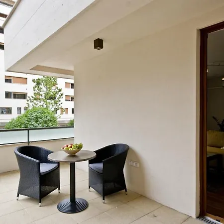 Ξενοδοχείο με διαμερίσματα Corvin Lux