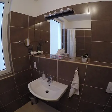 Corvin Lux Ξενοδοχείο με διαμερίσματα