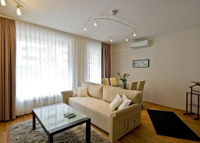 Hotel de apartamente Corvin Lux 4*