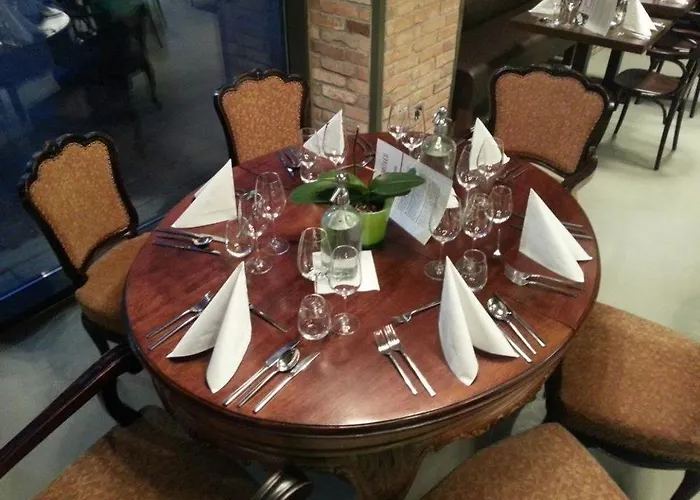 Hotel de apartamente Corvin Lux 4*