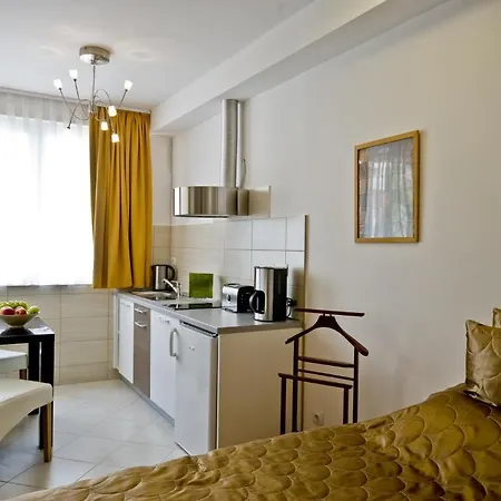 Corvin Lux Aparthotel