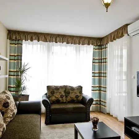 Aparthotel Corvin Lux 4*