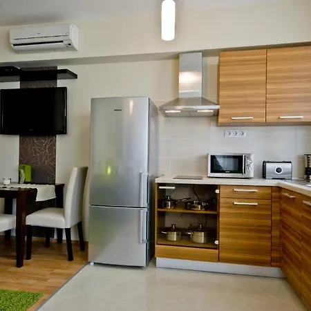 Aparthotel Corvin Lux