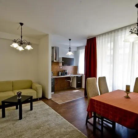 Corvin Lux Aparthotel